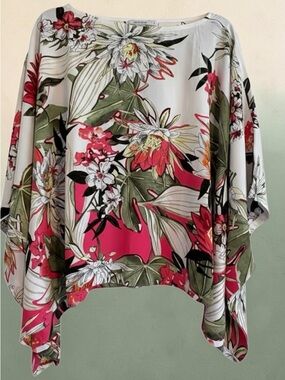 NWT Chico’s Statement Poncho Primordial Forest Print Lightweight Resort Wear